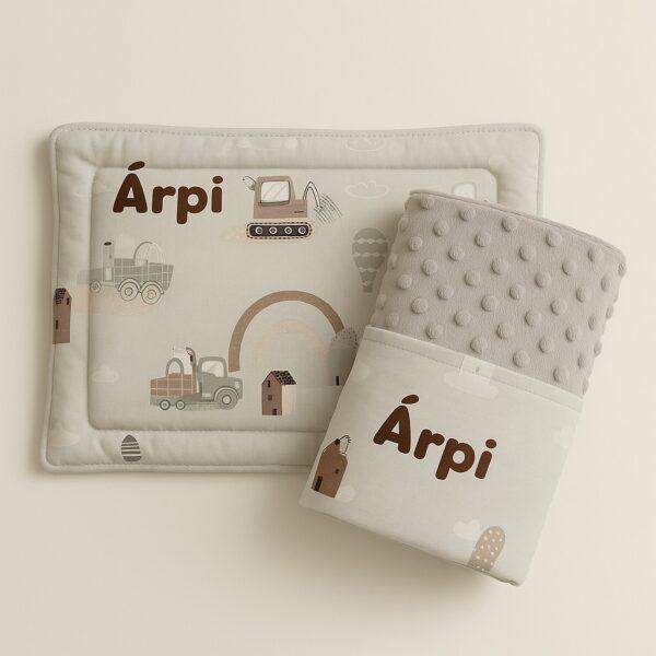 Baba takaró, kispárnával szürke munkagépes