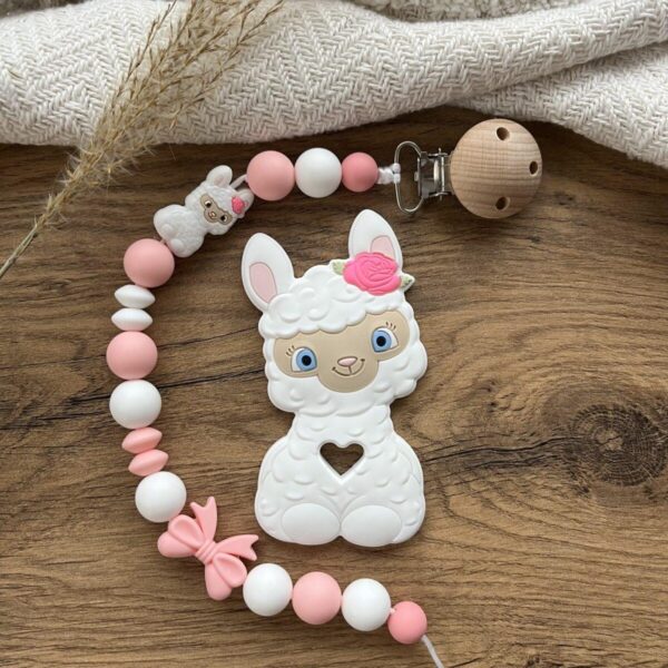 IMG_0010 Fehér Láma Cumilánc Rágókával