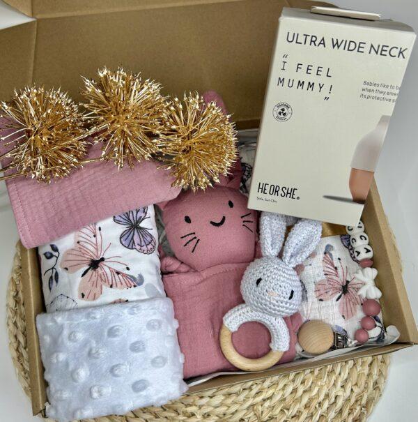 IMG_7700 Extra Baby box-Ultra széles nyakú szilikon cumigüveggel, mályva nyuszival, tetra pelenkával